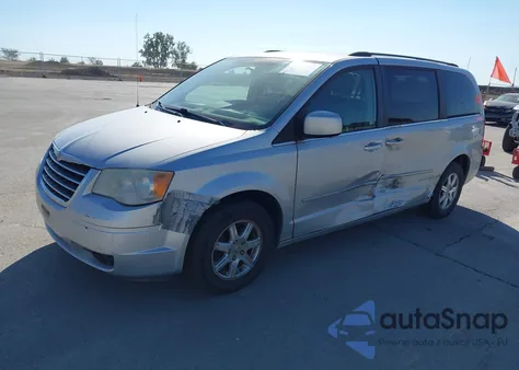 2008 Chrysler Town & Country Touring из США, поврежденный, VIN 2A8HR54P18R799830